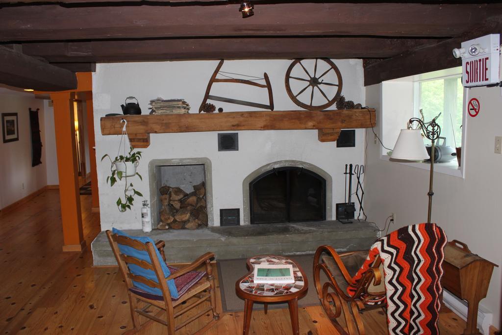 La Grange Country Inn Wakefield Eksteriør billede