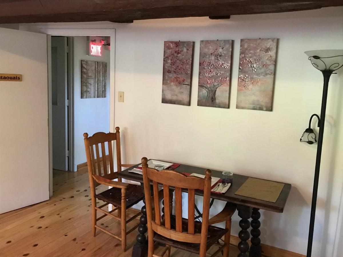 La Grange Country Inn Wakefield Eksteriør billede